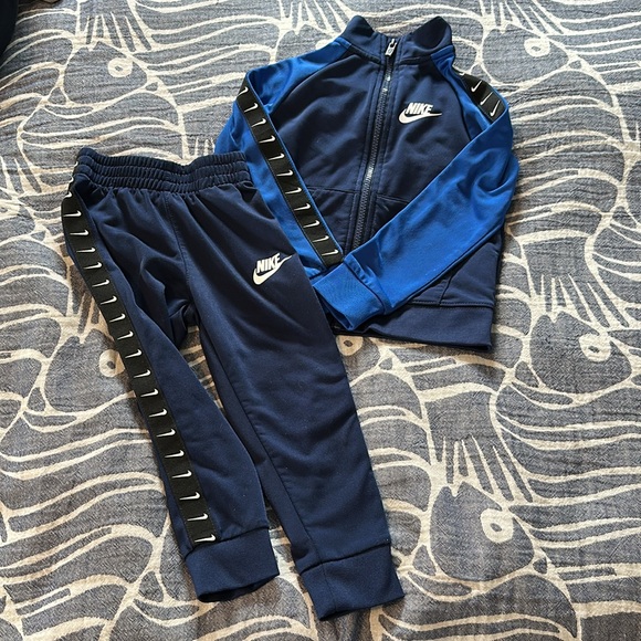 Blue Nike track suit 3T - Picture 1 of 6